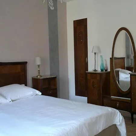 Semesterbostad A L'est D'uzes