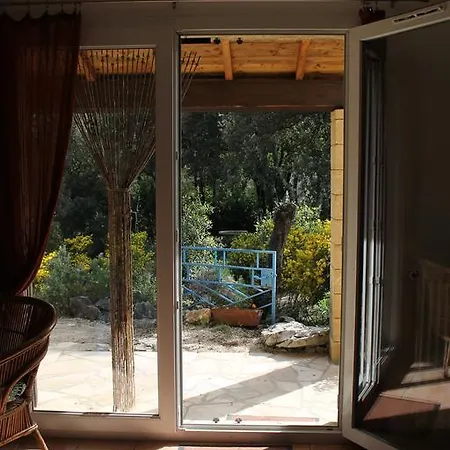 A L'est D'uzes Semesterbostad Saint-Siffret